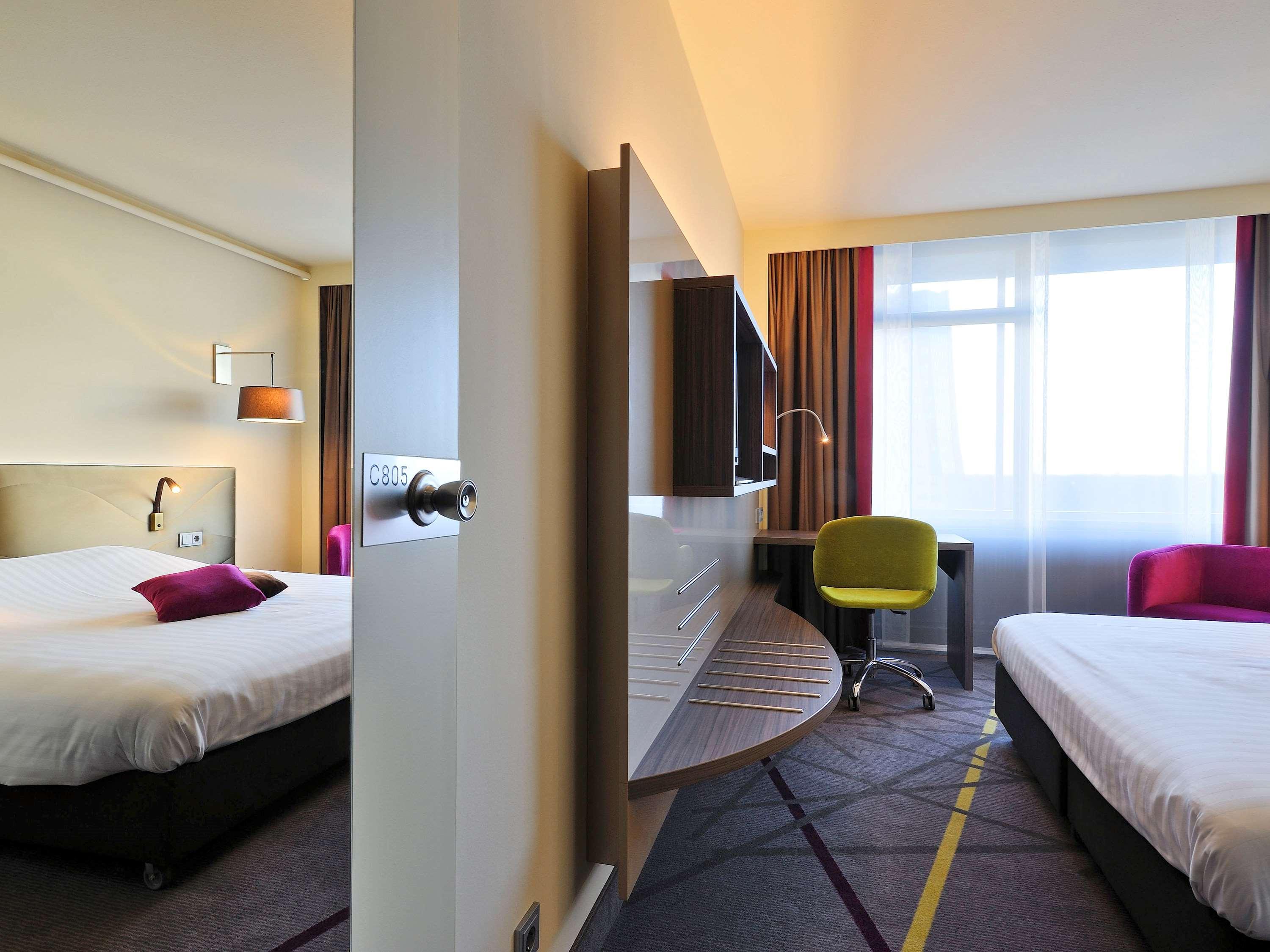 Mercure Hotel Groningen Martiniplaza Экстерьер фото